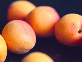 Prunus Armeniaca (Apricot) Kernel Oil